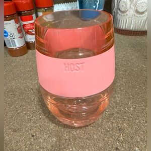 Freezable wine glass